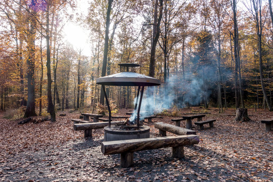 Grillplatz im Wald