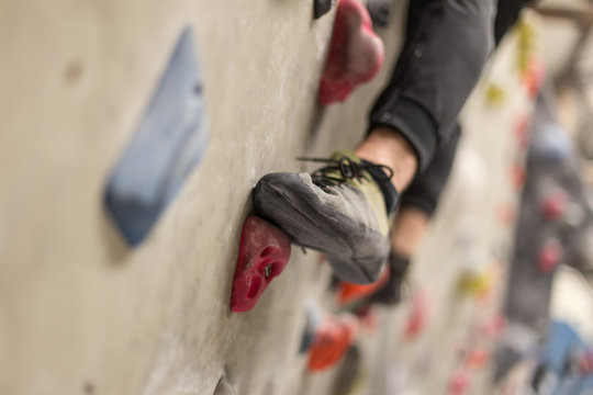 climbing shoes in boulder climbing hall