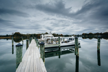 Docks at Oak Creek Landing, in Newcomb, near St. Michaels, Maryl