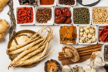 朝鮮人参と漢方　薬膳　健康食 Chinese medicine and ginseng
