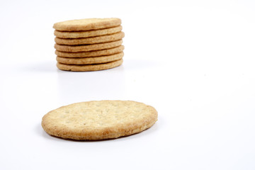 Organic whole wheat crackers .