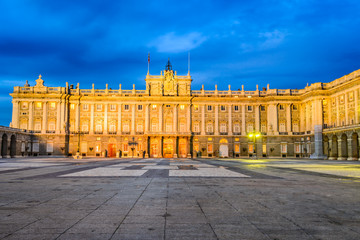 Obraz premium Madrid, Spain - Royal Palace in night