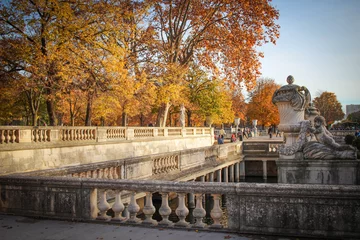 Fototapete Brunnen Brunnengärten in Nîmes
