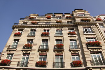 Façade d'immeuble à Paris