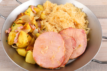 Pfanne mit Kassler