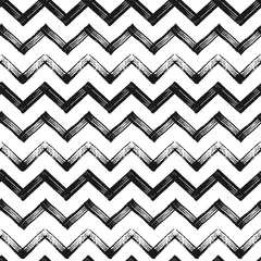 Draagtas Zigzag chevron grunge zwarte naadloze patroon, naadloze achtergrond van zig zag stripe, handgeschilderde vector patroon voor textiel, behang, webdesign, inwikkeling, stof, papier, kaart, uitnodiging © miraelart