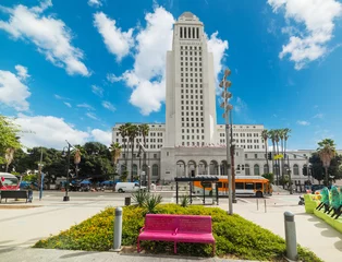 Foto auf Alu-Dibond rosa Bank vom Rathaus von Los Angeles © Gabriele Maltinti