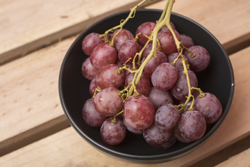 Red grapes in a bowl