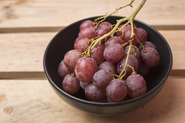 Red grapes in a bowl