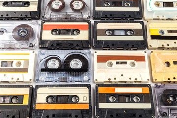 Obraz premium vintage kaseta magnetofonowa na białym tle