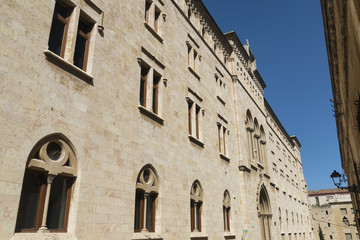 Fototapeta na wymiar Tarragona (Spain): gothic buildings