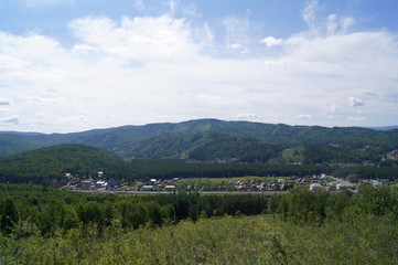 Naklejka premium Mountain city