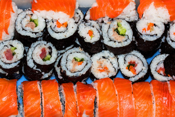 sushi - 127851741