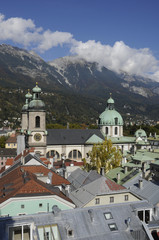 Fototapeta na wymiar Dom in Innsbruck