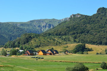 Obraz premium village en altitude