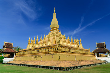 Fototapeta na wymiar Pha That Luang Vientiane .