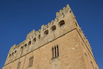 Fototapeta na wymiar Facade of the historcal castle of Valderrobres