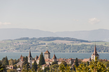 Murten, Stadt, Altstadt, Festung, Schloss, Murtensee, See, Mont Vully, Weinberge, Spazierweg, Herbst, Schweiz