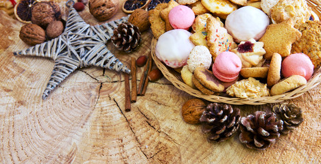 Christmas cookies in the plate.