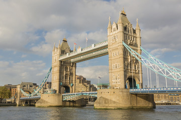 Fototapeta na wymiar London, United Kingdom - May 14, 2016; Tower Bridge in London in the late afternoon