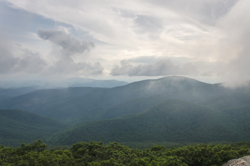 Obraz na płótnie Canvas Blue ridge Shenandoah mountains covered in foggy mist