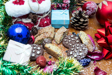 Decoris Natale.Biscotti E Cioccolatini Per Natale E Vari Decori Colorati Wall Mural Fabio Bergamasco