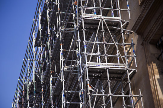 Building reconstruction in Paris