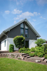 Einfamilienhaus, Eigenheim mit Garten