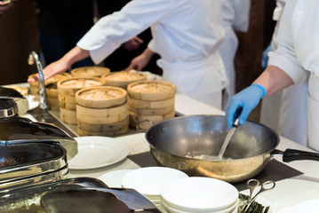 chinese chef at work