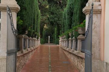 Obraz premium Entrada al jardín