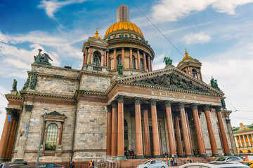 Fototapeta na wymiar The iconic Saint Isaac's Cathedral in St. Petersburg, Russia