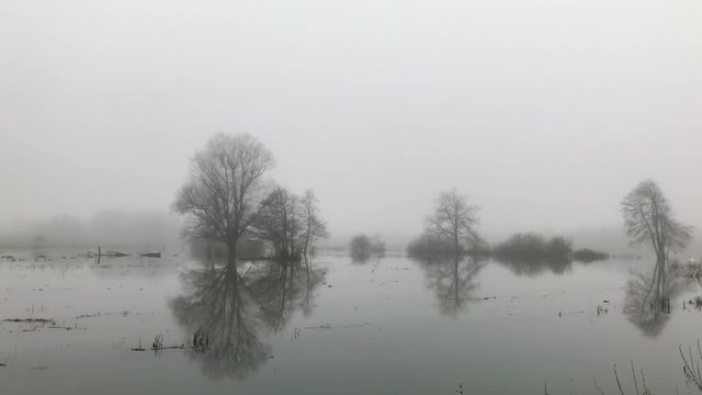 4K : Flooded country