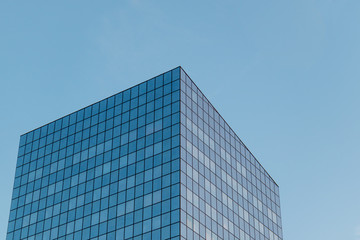 Fototapeta na wymiar Blue Skyscraper