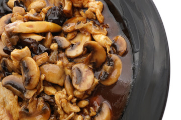 Chicken with black and white mushrooms and bamboo shoots