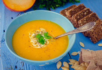 Pumpkin soup with cream and seeds