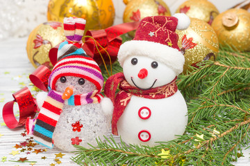 Рождественские украшения снеговик и шары