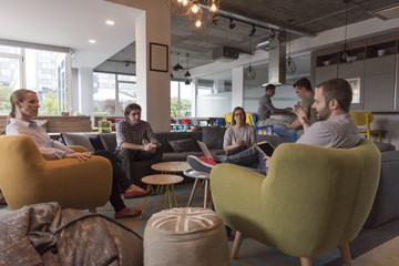 Fototapeta premium team meeting and brainstorming
