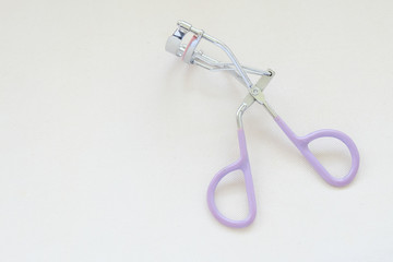Eyelash curler
