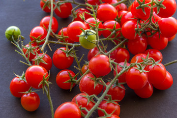 Organic Cherry Tomatoes Close Up Image