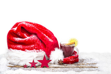 Weihnachtsmütze wärmt Glühwein