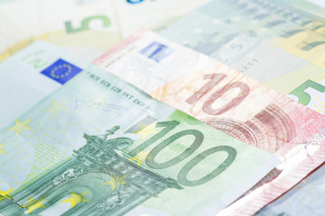Obraz na płótnie Canvas One hundred Euro banknote close up