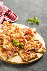 Pie with ham and cheese