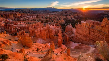 Fototapete Schlucht Malerischer Blick auf den atemberaubenden roten Sandstein im Bryce Canyon National P