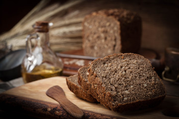 Wholemeal bread with sunflower seeds.