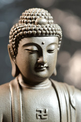 The face of the Buddha-style Zen on natural background