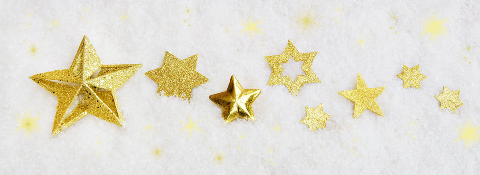 Weihnachten, weihnachtliches Panorama mit Sternen im Schnee, schlicht, hochaufl&ouml;send, Banner, Textraum,  Copy space
