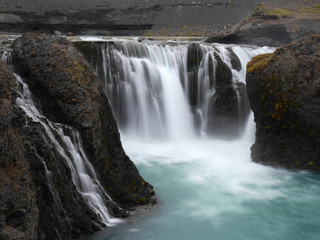 Der Wasserfall Sigöldufoss im Hochland von Island