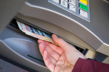 Bankautomat Pin Geld abheben