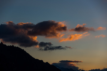 Sonnenaufgang in den Alpen