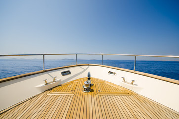 Wide angle shot of front of the yacht in summer time - obrazy, fototapety, plakaty